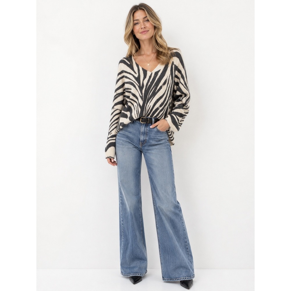 POL Zebra Print V-Neck Sweater Small Oversized Animal Knit